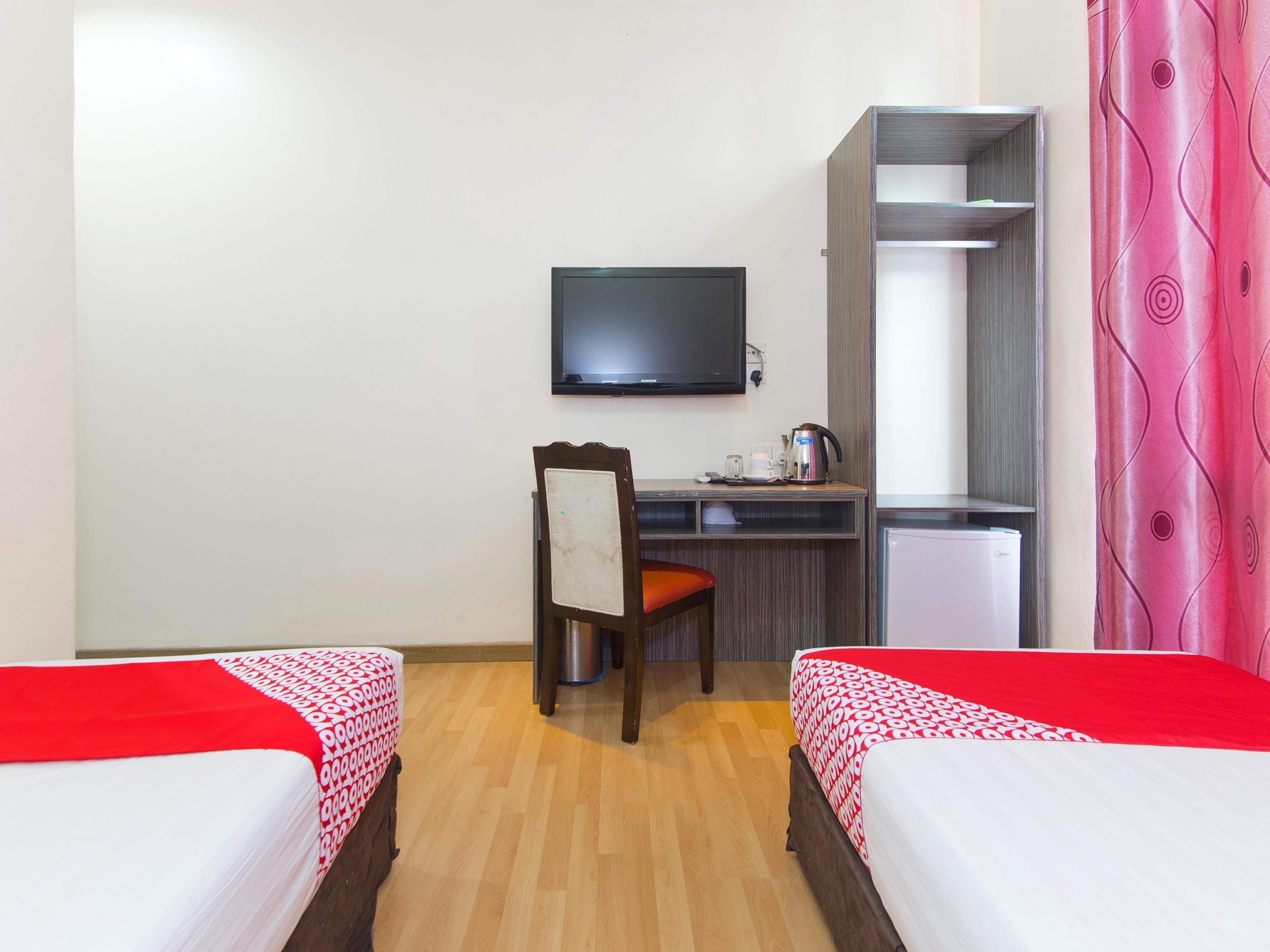 Super Oyo 331 I Boutique Hotel Petaling Jaya Exteriör bild
