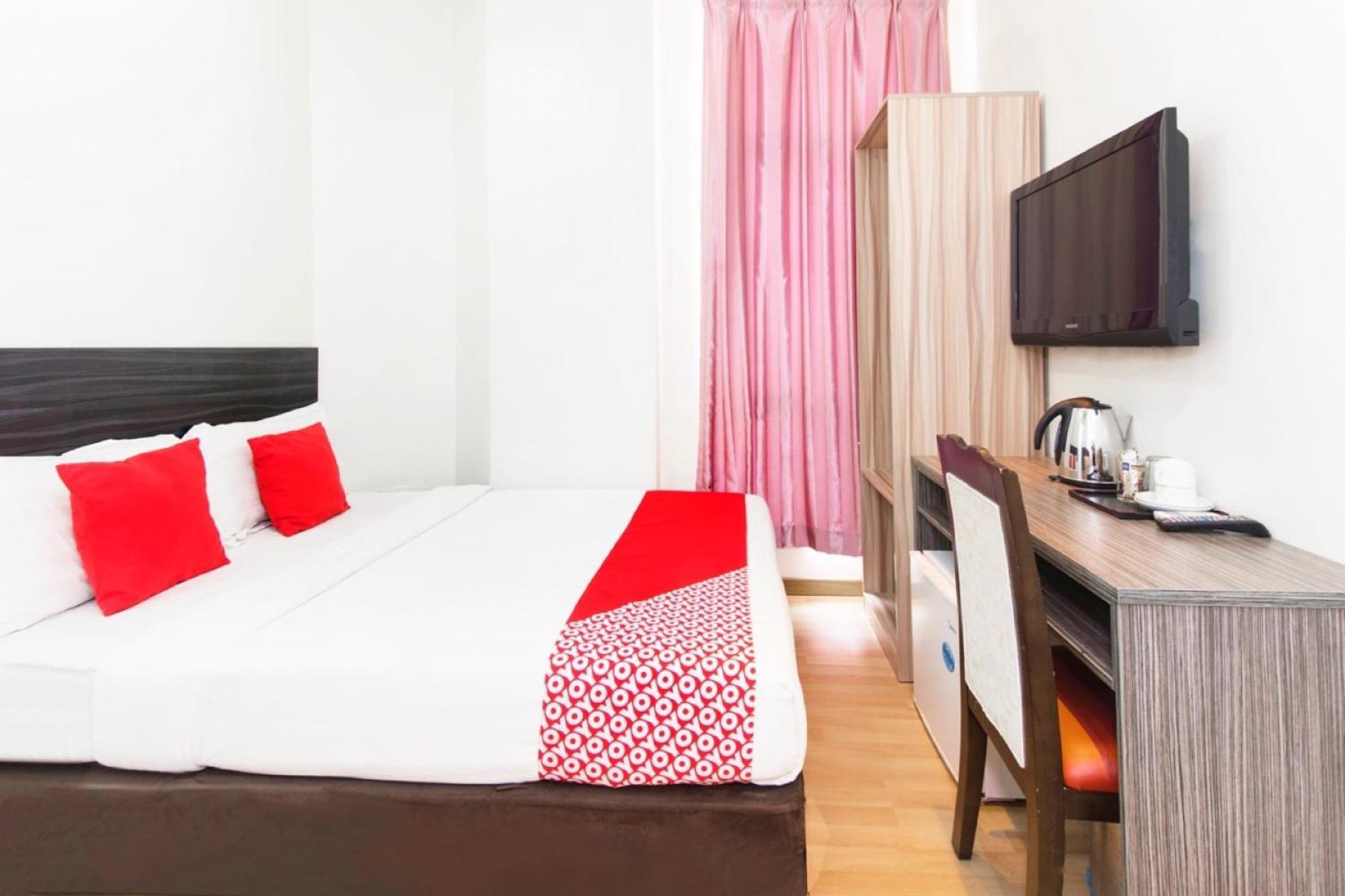 Super Oyo 331 I Boutique Hotel Petaling Jaya Exteriör bild