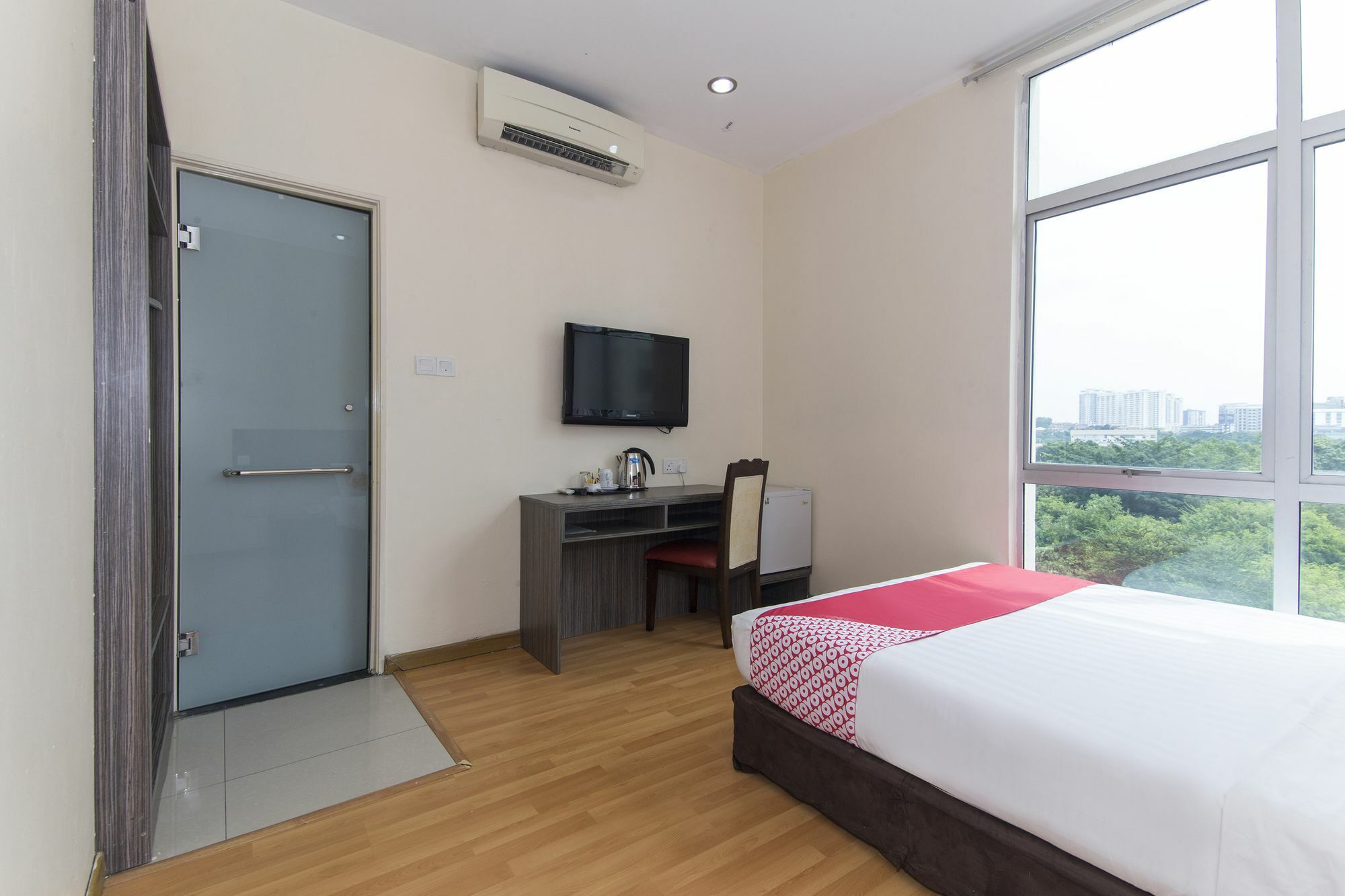 Super Oyo 331 I Boutique Hotel Petaling Jaya Exteriör bild
